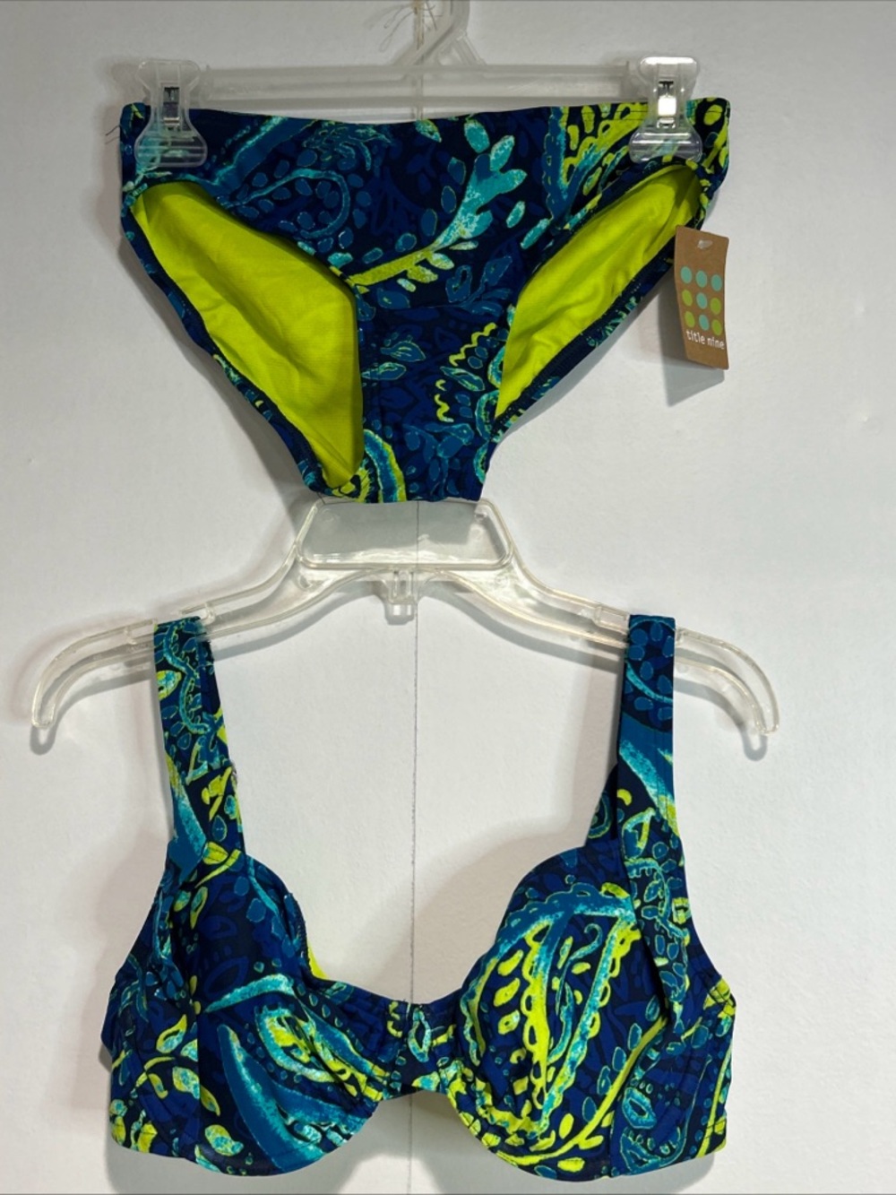 Title Nine Bikini Set Women XS Blue Green Paisley Underwire Swimwear‎